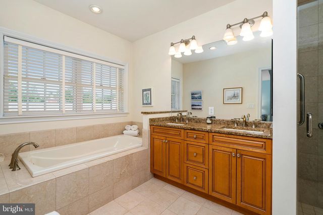132 VICTORIA MEWS, Princeton, NJ 08542