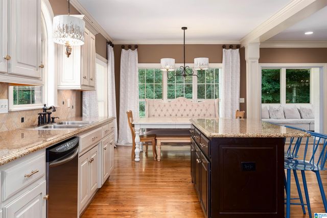 325 MIDDLE RIDGE DRIVE, Springville, AL 35146