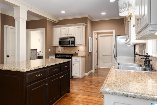325 MIDDLE RIDGE DRIVE, Springville, AL 35146