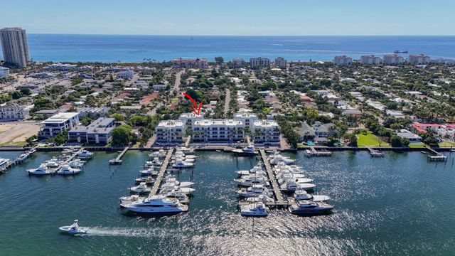 182 Lake Drive 5-301, Palm Beach Shores, FL 33404