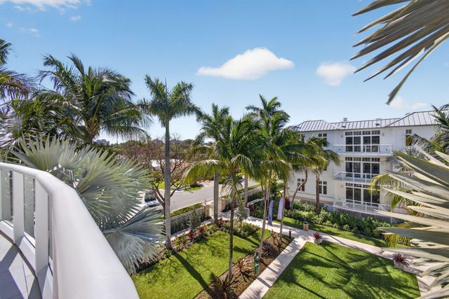 182 Lake Drive 5-301, Palm Beach Shores, FL 33404