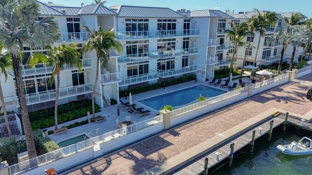 182 Lake Drive 5-301, Palm Beach Shores, FL 33404