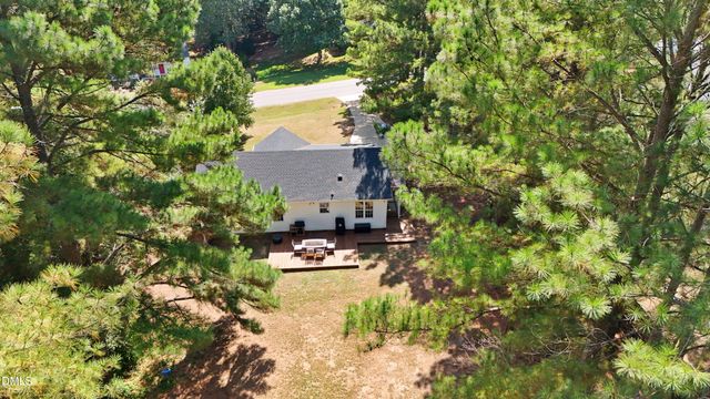 41 Starcroft Drive, Fuquay Varina, NC 27526