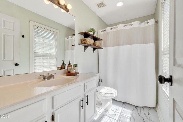 41 Starcroft Drive, Fuquay Varina, NC 27526