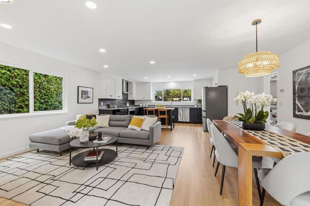 6856 Armour Dr, Oakland, CA 94611