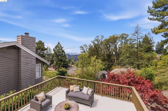 6856 Armour Dr, Oakland, CA 94611