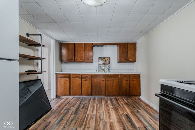 3050 Washington Street, Columbus, IN 47201