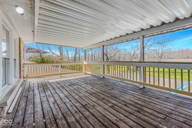 3050 Washington Street, Columbus, IN 47201