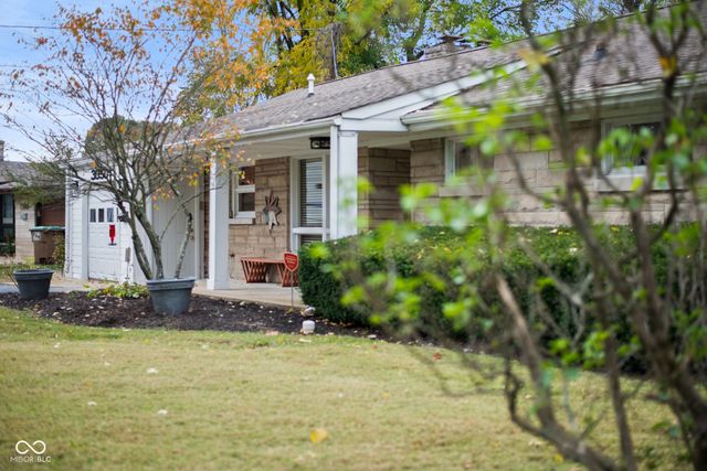 3050 Washington Street, Columbus, IN 47201