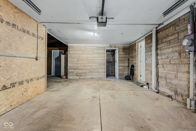 3050 Washington Street, Columbus, IN 47201