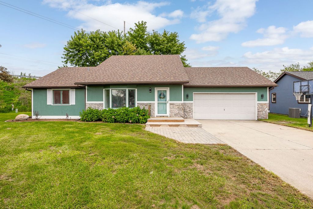 570 Meadows Road, Bourbonnais, IL 60914