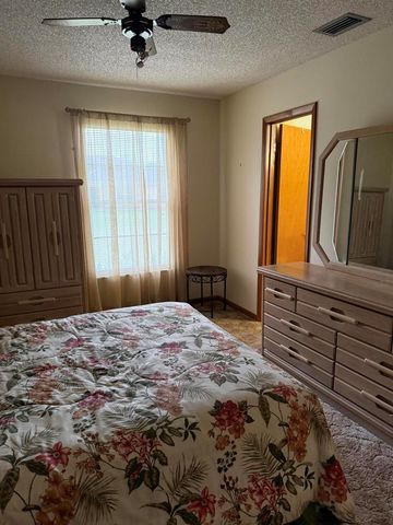 529 SW Violet Avenue, Port St. Lucie, FL 34983
