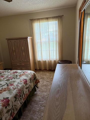 529 SW Violet Avenue, Port St. Lucie, FL 34983
