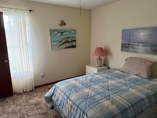 529 SW Violet Avenue, Port St. Lucie, FL 34983