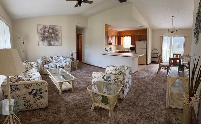 529 SW Violet Avenue, Port St. Lucie, FL 34983