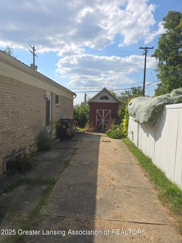 1200 S Holmes Street, Lansing, MI 48912