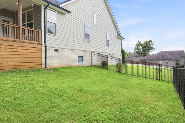 271 Christine Dr, Lebanon, TN 37087