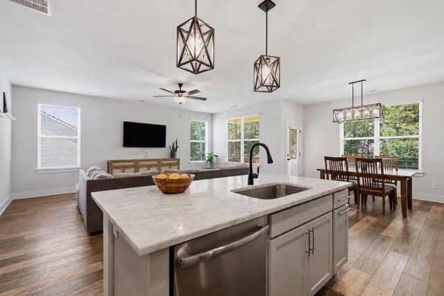 271 Christine Dr, Lebanon, TN 37087