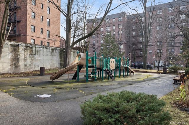 139-09 84th Drive 408, Briarwood, NY 11435