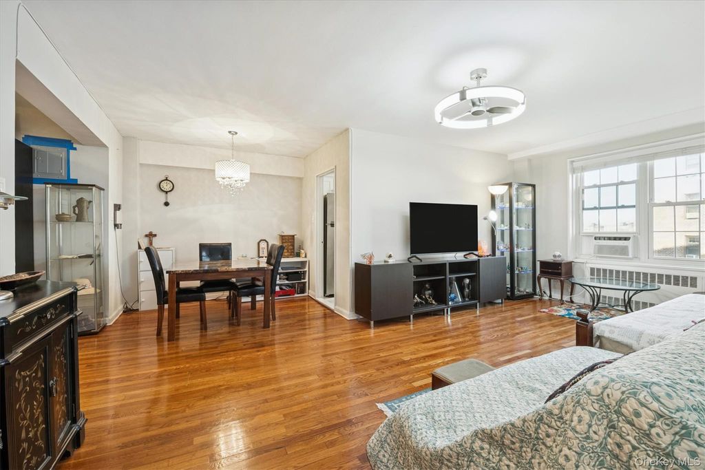 139-09 84th Drive 408, Briarwood, NY 11435