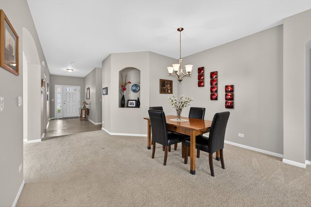 1682 Francis Drive, Pingree Grove, IL 60140