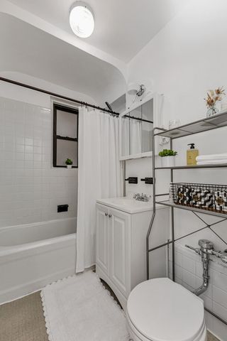 8380 118th St Apt 2M, New York City, NY 11415