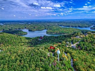12 Signal Mtn SE Circle, Cartersville, GA 30121