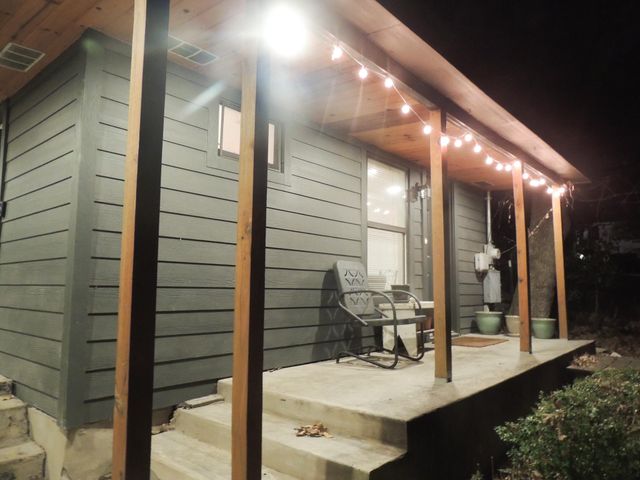 1307 Deloney ST, Austin, TX 78721