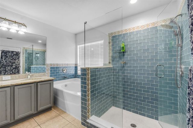 1424 OCEAN REEF ROAD, Wesley Chapel, FL 33544