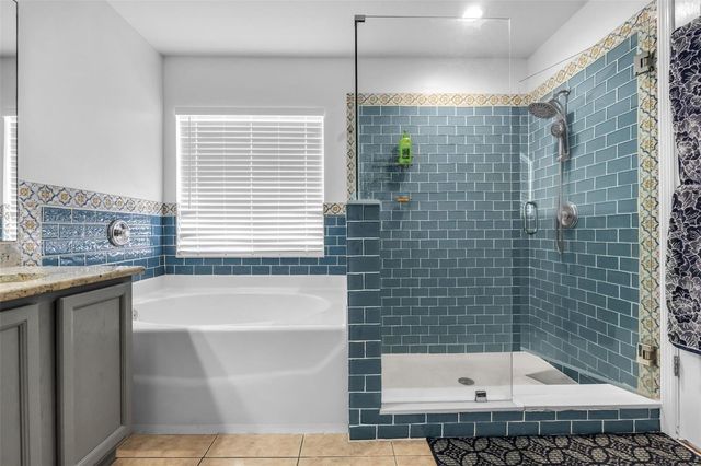 1424 OCEAN REEF ROAD, Wesley Chapel, FL 33544