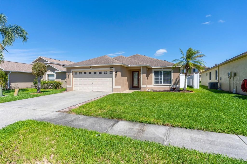 Image 2 of property listing at 1424 OCEAN REEF ROAD, Wesley Chapel, FL 33544
