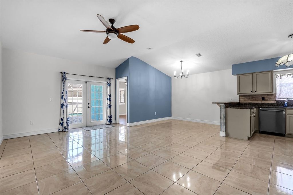 Image 14 of property listing at 1424 OCEAN REEF ROAD, Wesley Chapel, FL 33544