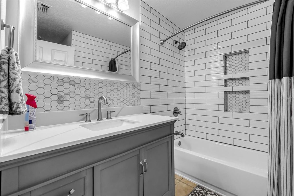 Image 20 of property listing at 1424 OCEAN REEF ROAD, Wesley Chapel, FL 33544