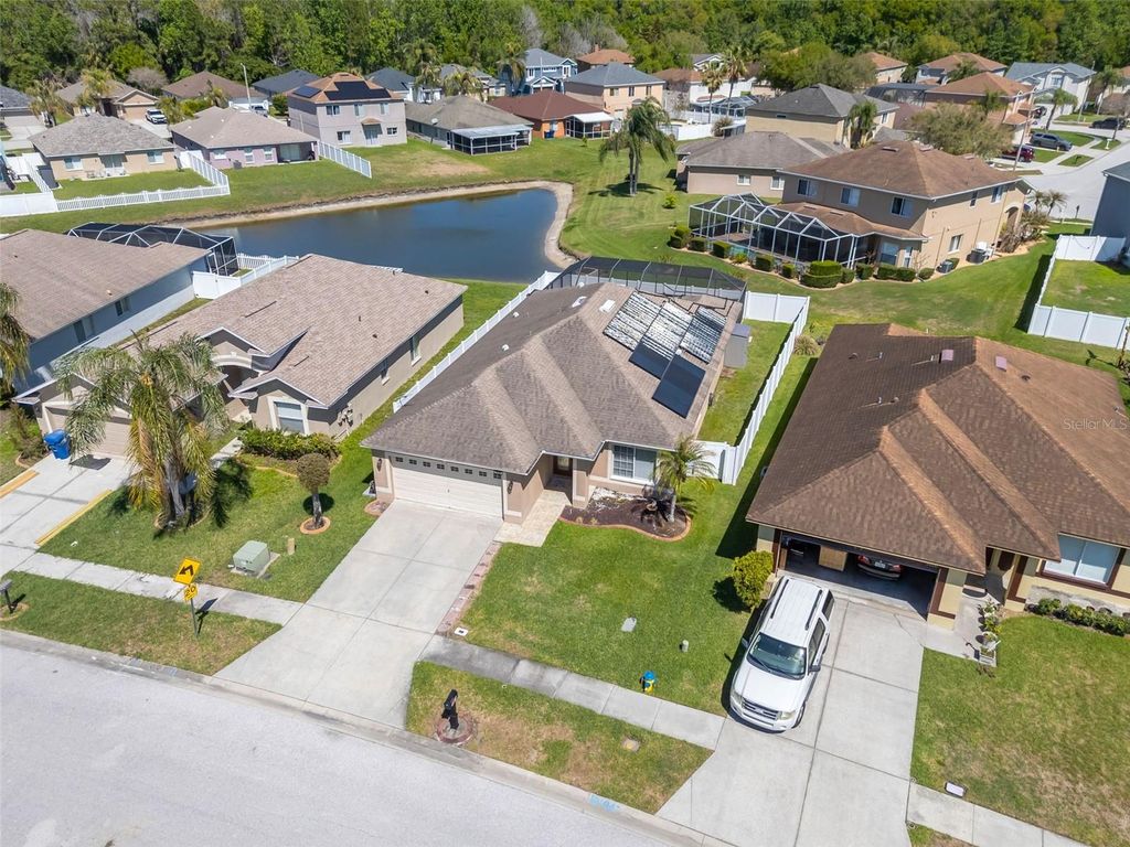 Image 38 of property listing at 1424 OCEAN REEF ROAD, Wesley Chapel, FL 33544