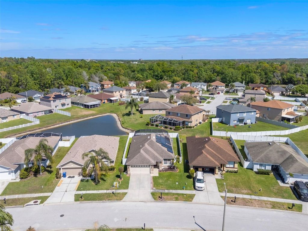 Image 44 of property listing at 1424 OCEAN REEF ROAD, Wesley Chapel, FL 33544