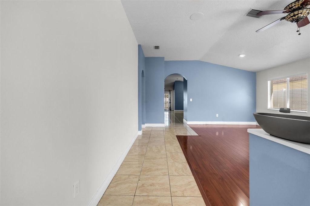 Image 7 of property listing at 1424 OCEAN REEF ROAD, Wesley Chapel, FL 33544