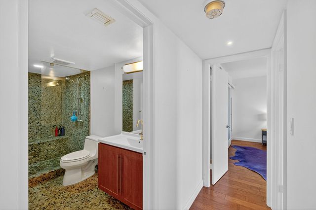 2555 Collins Avenue 606, Miami Beach, FL 33140