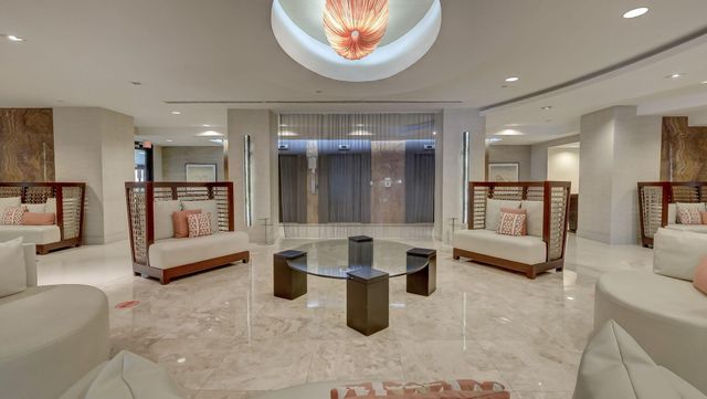 2555 Collins Avenue 606, Miami Beach, FL 33140