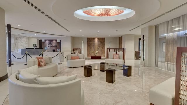 2555 Collins Avenue 606, Miami Beach, FL 33140