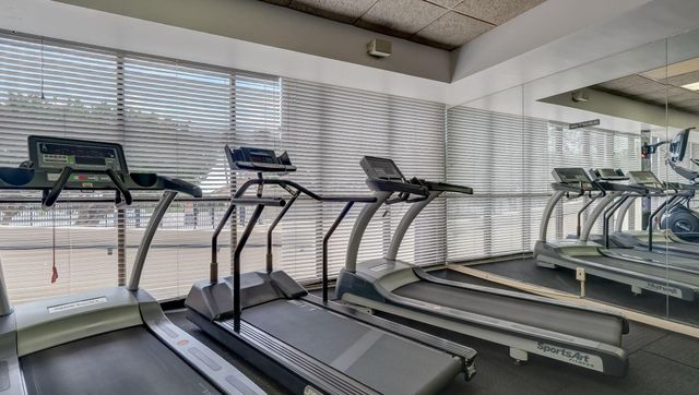 2555 Collins Avenue 606, Miami Beach, FL 33140