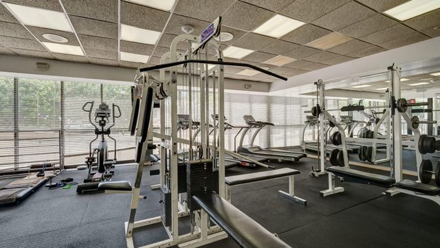 2555 Collins Avenue 606, Miami Beach, FL 33140