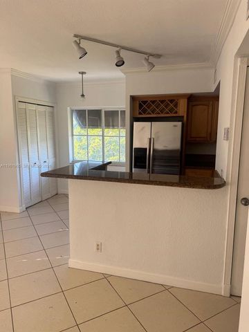 924 SE 2nd St 29, Fort Lauderdale, FL 33301