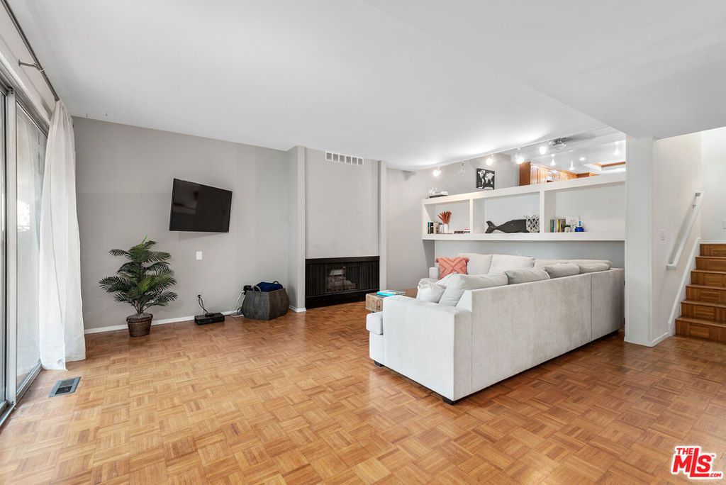 13233 Fiji Way K, Marina Del Rey, CA 90292