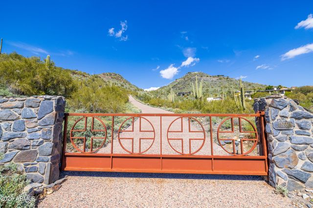 6360 E APPLEGATE Way 44, Carefree, AZ 85377