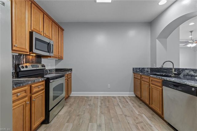 2305 James River TRL, Carrollton, VA 23314