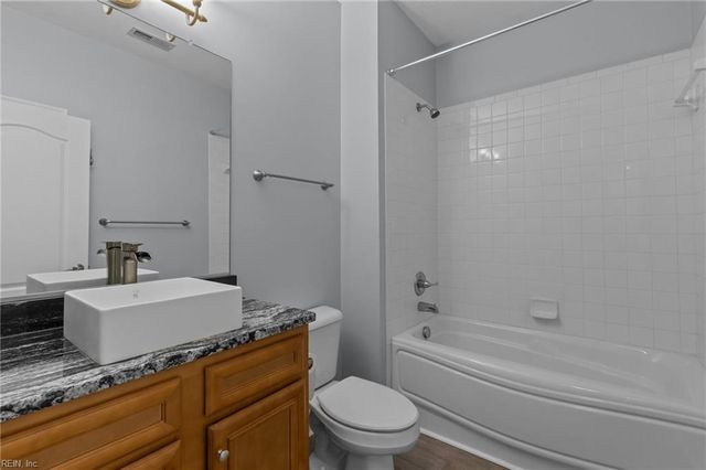 2305 James River TRL, Carrollton, VA 23314