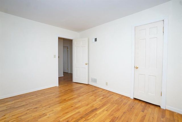 1131 Barron Street, Eau Claire, WI 54703