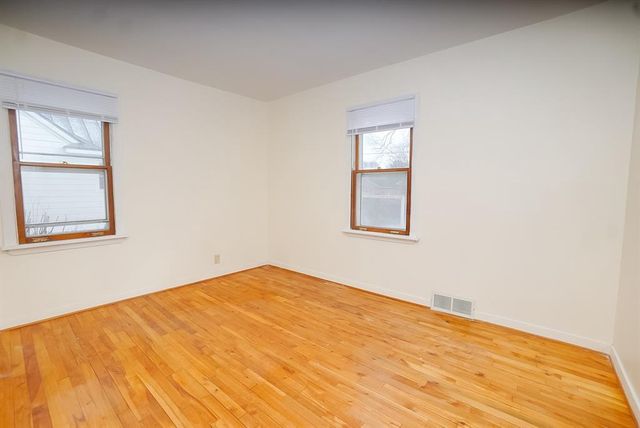 1131 Barron Street, Eau Claire, WI 54703