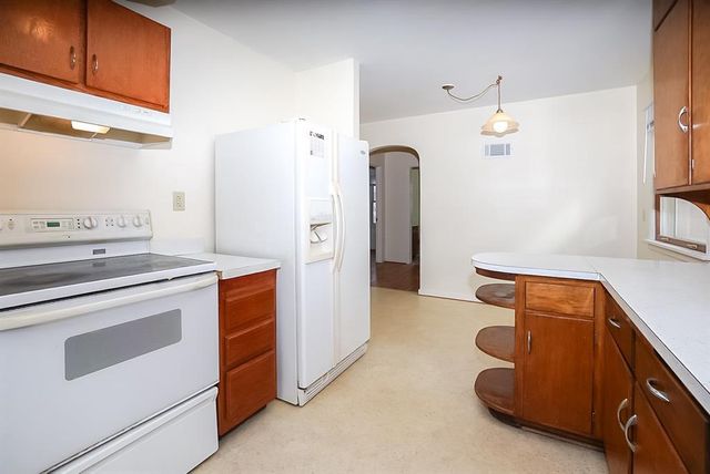 1131 Barron Street, Eau Claire, WI 54703