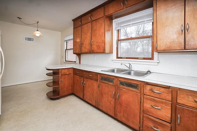 1131 Barron Street, Eau Claire, WI 54703